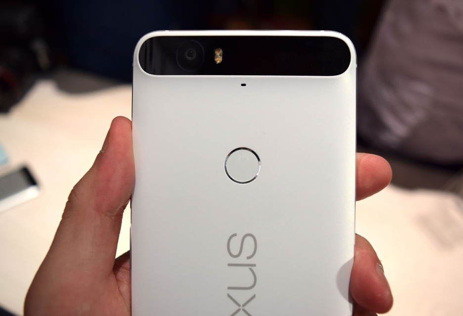 Huawei Nexus 6P обвинили в плагиате