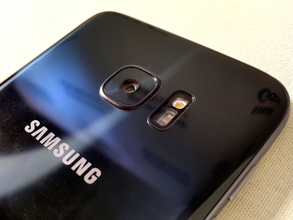 Настоящие фото Samsung Galaxy S7 и S7 Edge. Первые впечатления